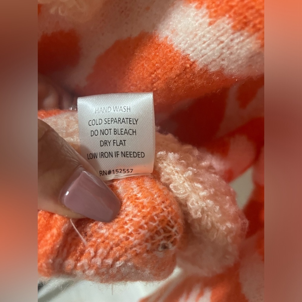 Polagram Orange and Cream Sweater - Picture 9 of 9